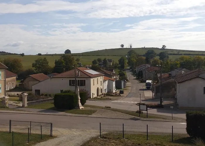 Blue House * Rainville